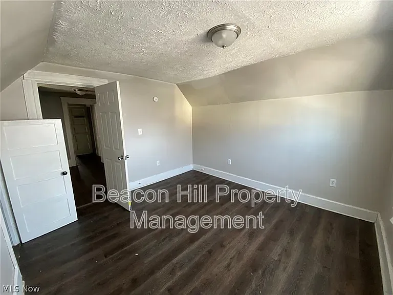 2355 E 86th St — Photo 12
