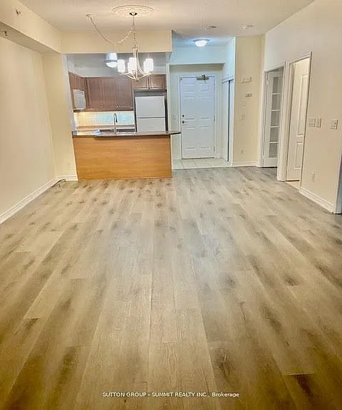 350 Princess Royal Dr #312 — Photo 4