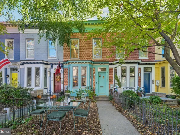 1448 T St NW, Washington, DC 20009