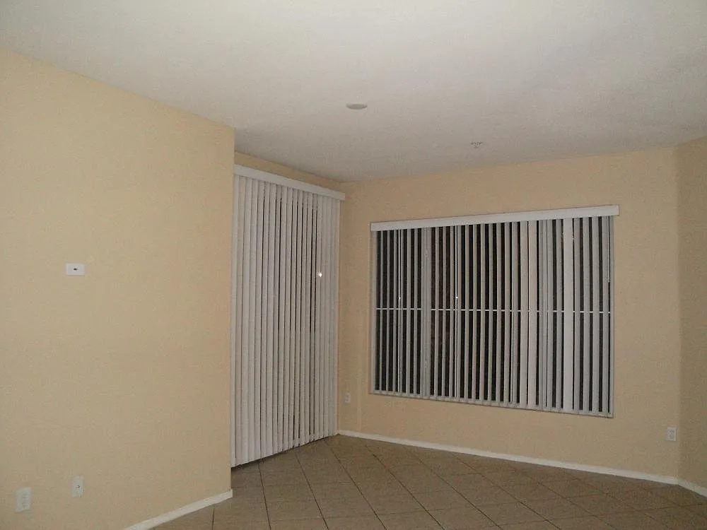 Building Photo - 7123 S Durango Dr #111