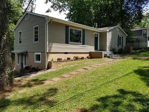 4th image of 5310 Rebecca Ln