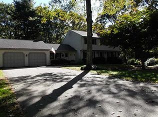 91 Rollingwood Dr, North Kingstown, RI 02852