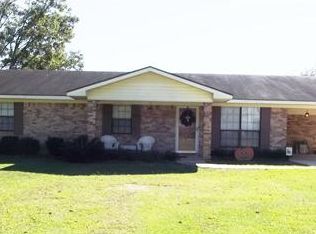 8920 Orange Lake Rd, Moss Point, MS 39562