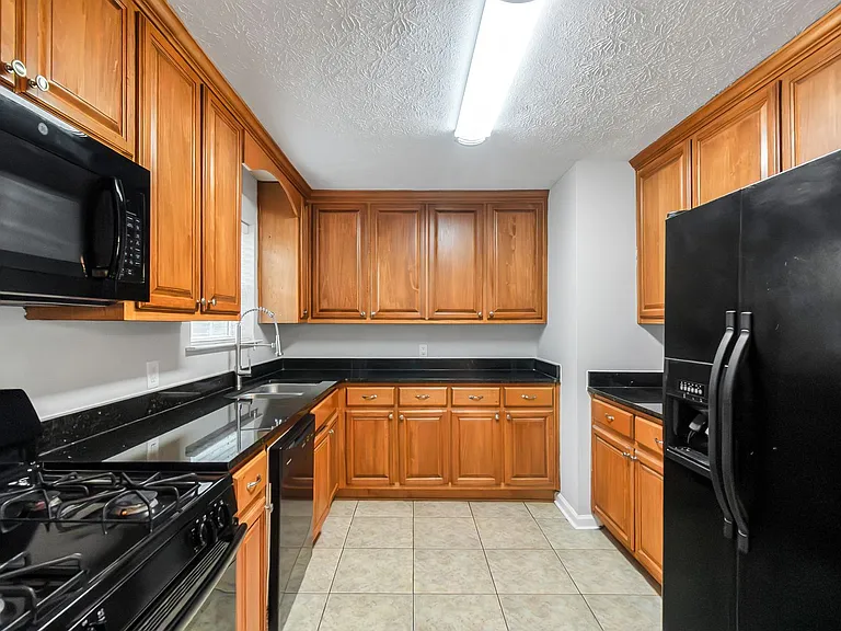 3653 Chestnut Lake Ct — Photo 6