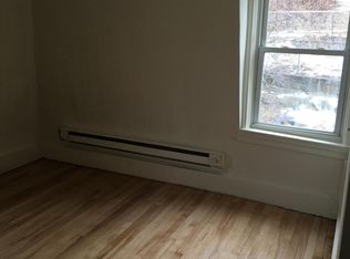 80 Cleghorn St APT 3, Fitchburg, MA 01420