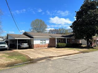 206 Cloos Circle Dr, Ozark, AR 72949