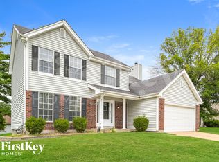 16727 N Fork Ridge Dr, Florissant, MO