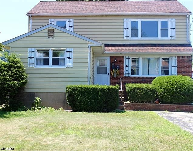 1st image of 448 Midland Ave #1