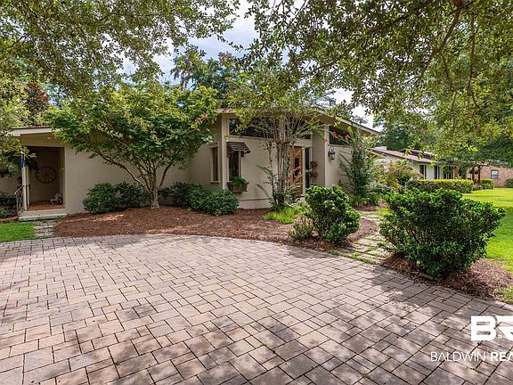 4th image of 351 Kirkman Ln