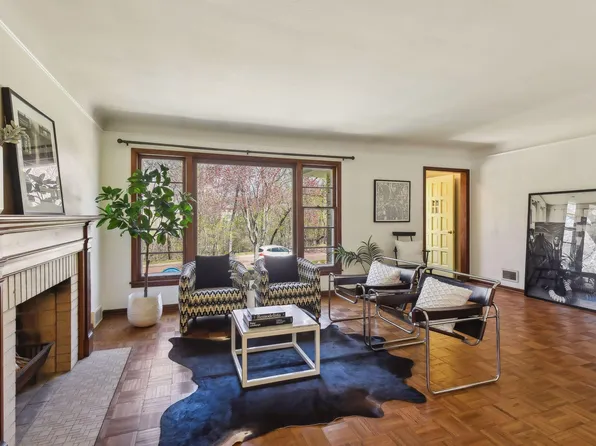 1209 W Minnehaha Pkwy, Minneapolis, MN 55419