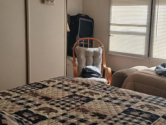 4th image of 122 Bennett Hill Road