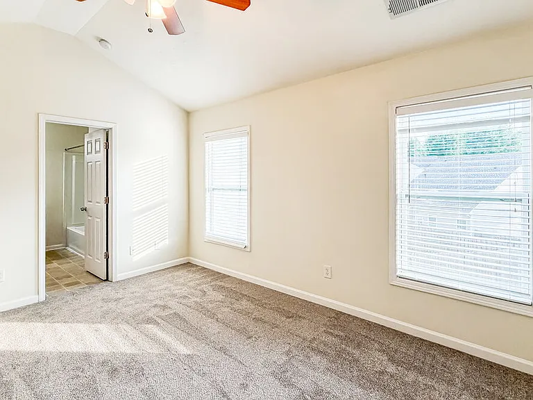 815 Forsythia Way — Photo 11