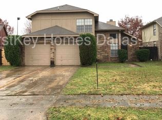 2418 Sutton Dr, Arlington, TX 76018