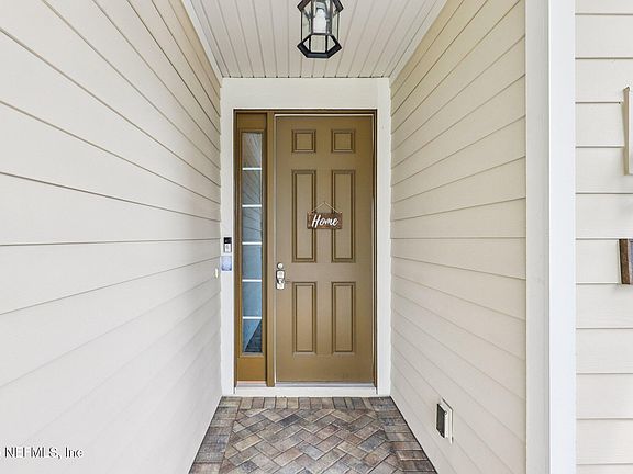 3rd image of 261 PALISADE Drive