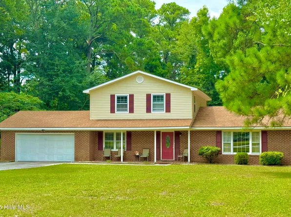 3705 Oxford Court, Morehead City, NC 28557