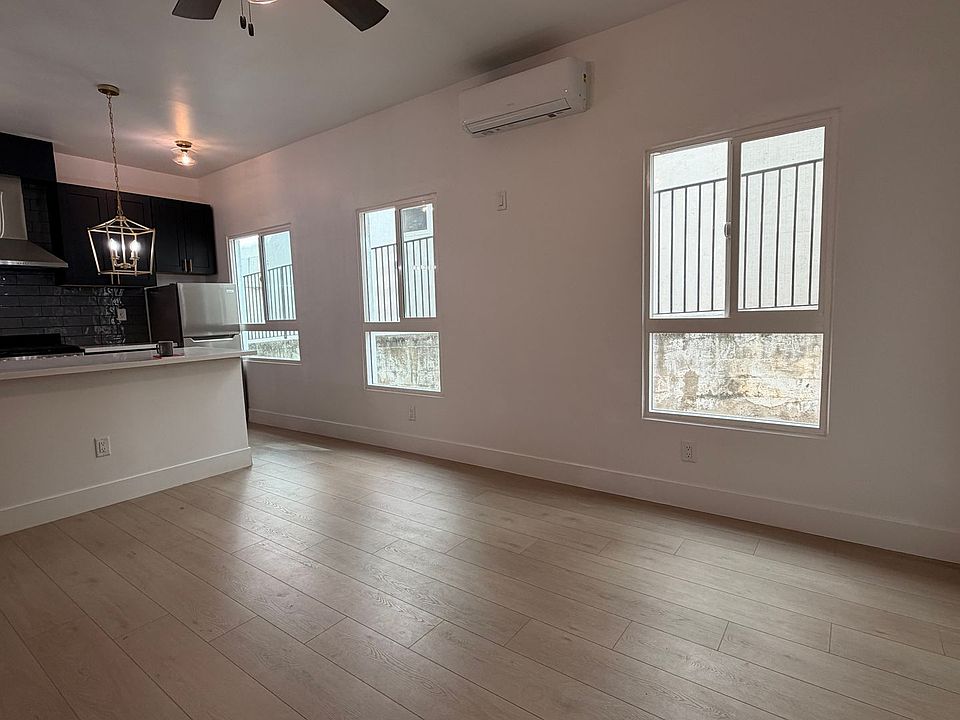 1st image of 1926 N Whitley Ave #24