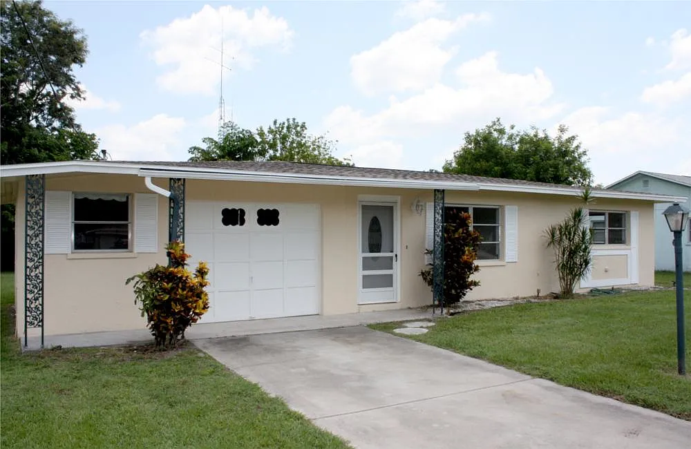 2 bed, 1.5 bath, 1000 sqft, $1,800 — Photo 3