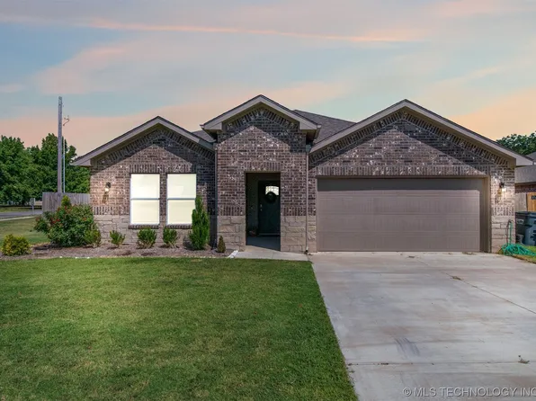 8481 Dunnwood Rd, Claremore, OK 74019