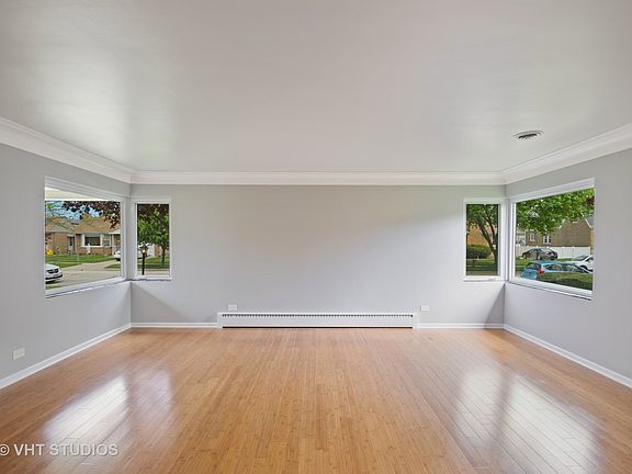 3rd image of 5035 Jerome Ave