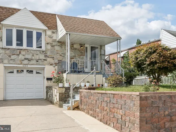 9782 Clark St, Philadelphia, PA 19115