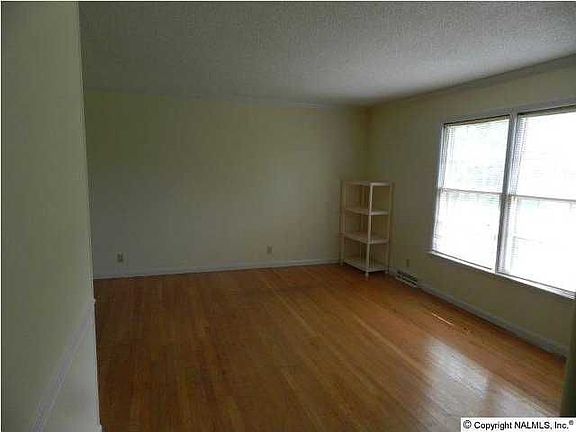 2nd image of 503 Ronald Dr SE