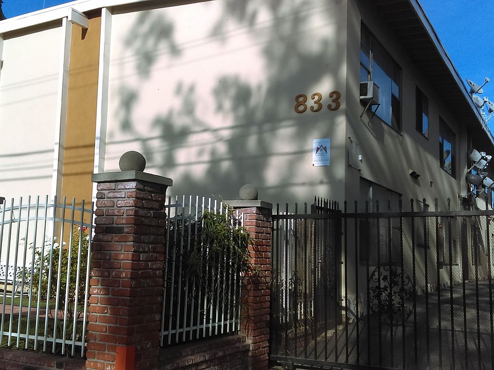 1st image of 833 Victor Ave APT 08