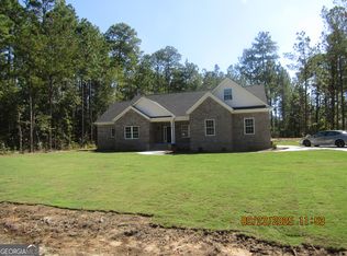214 Surrey Ln, Statesboro, GA 30458