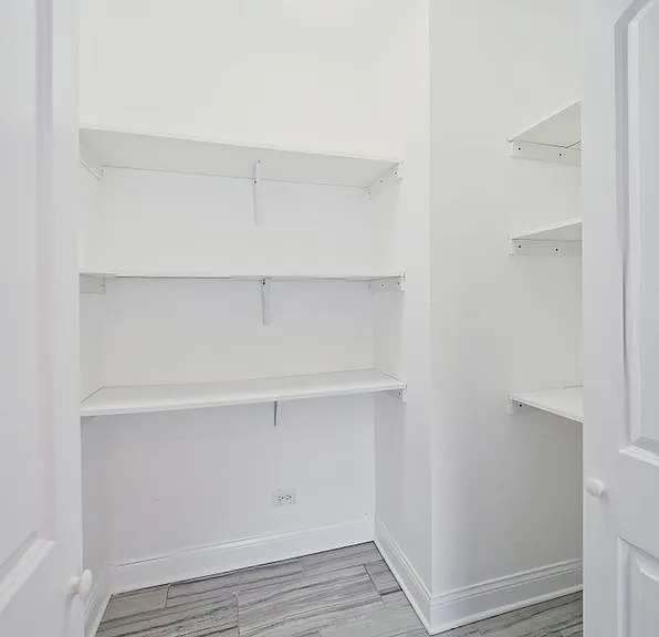3309 W Bryn Mawr Ave #2 — Photo 14