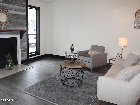 5th image of 5150 Beige St