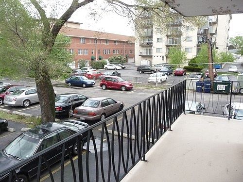 4th image of 229 Marengo Ave APT 512