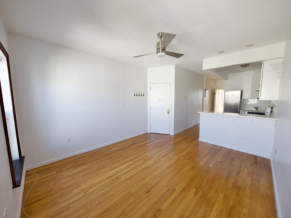 1st image of 109 Newel St #4R
