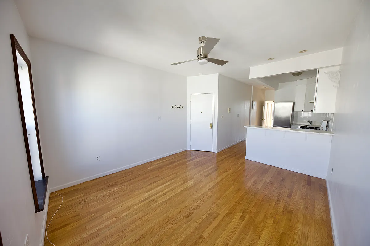 Photo 2 of 10 - 109 Newel St #3R - Brooklyn, NY Building Photo - 109 Newel St #3R
