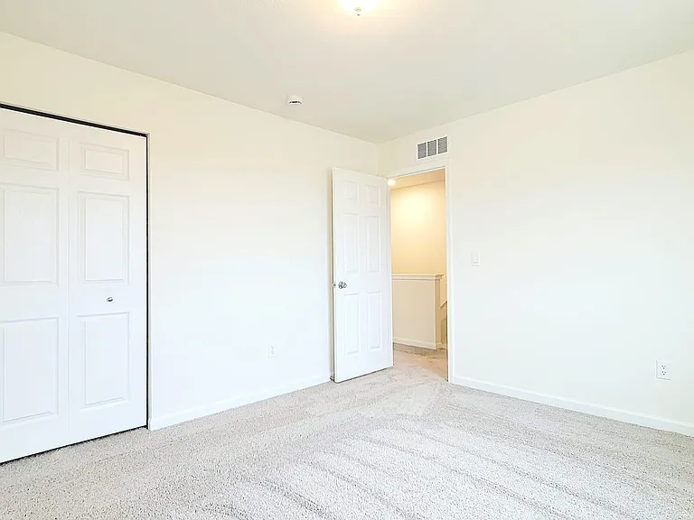 1929 Blue Stem Ct — Photo 21