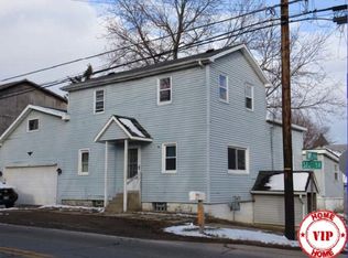 961 Columbus Dr, Harrisburg, OH 43126