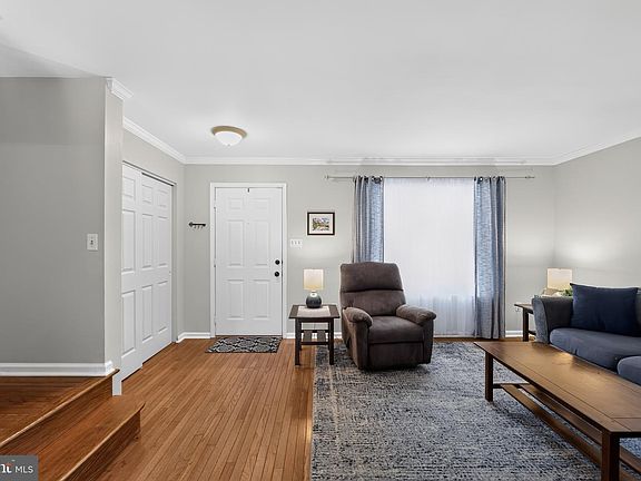 5th image of 9 Linden Ct
