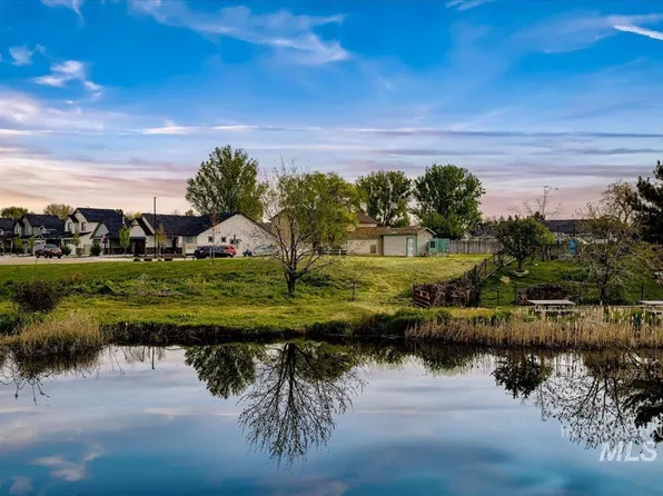 345 W Winnipeg St, Meridian, ID 83642