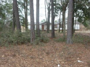 1719 Canady Pond Rd, Hope Mills, NC 28348