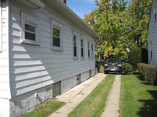 4th image of 28 Redder Ave