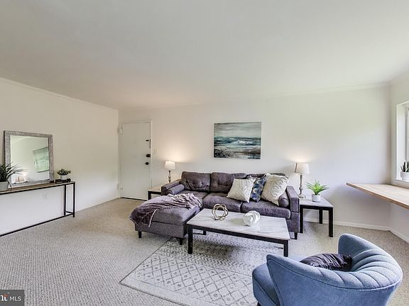3rd image of 5107 Crossfield Ct APT 12