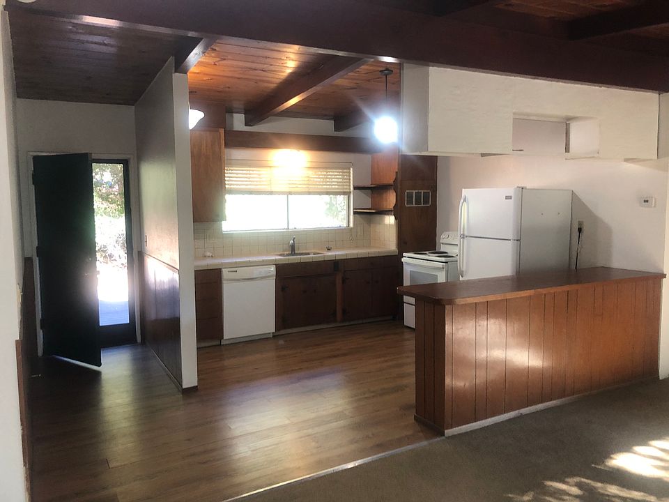 1st image of 315 Moon Meadow Ln