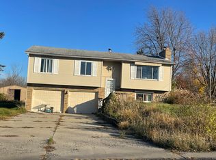 7350 Lakeridge Rd, South Haven, MI 49090