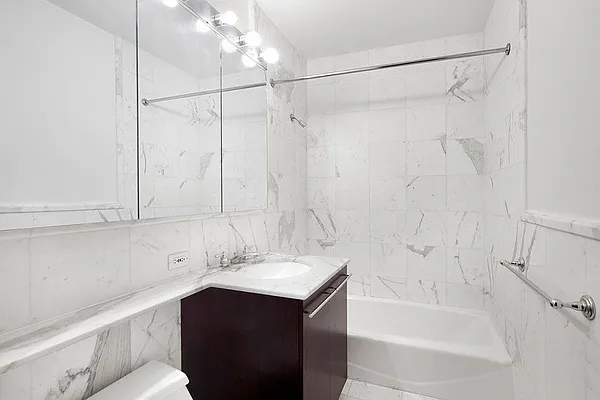 Rented by MNS | media 7