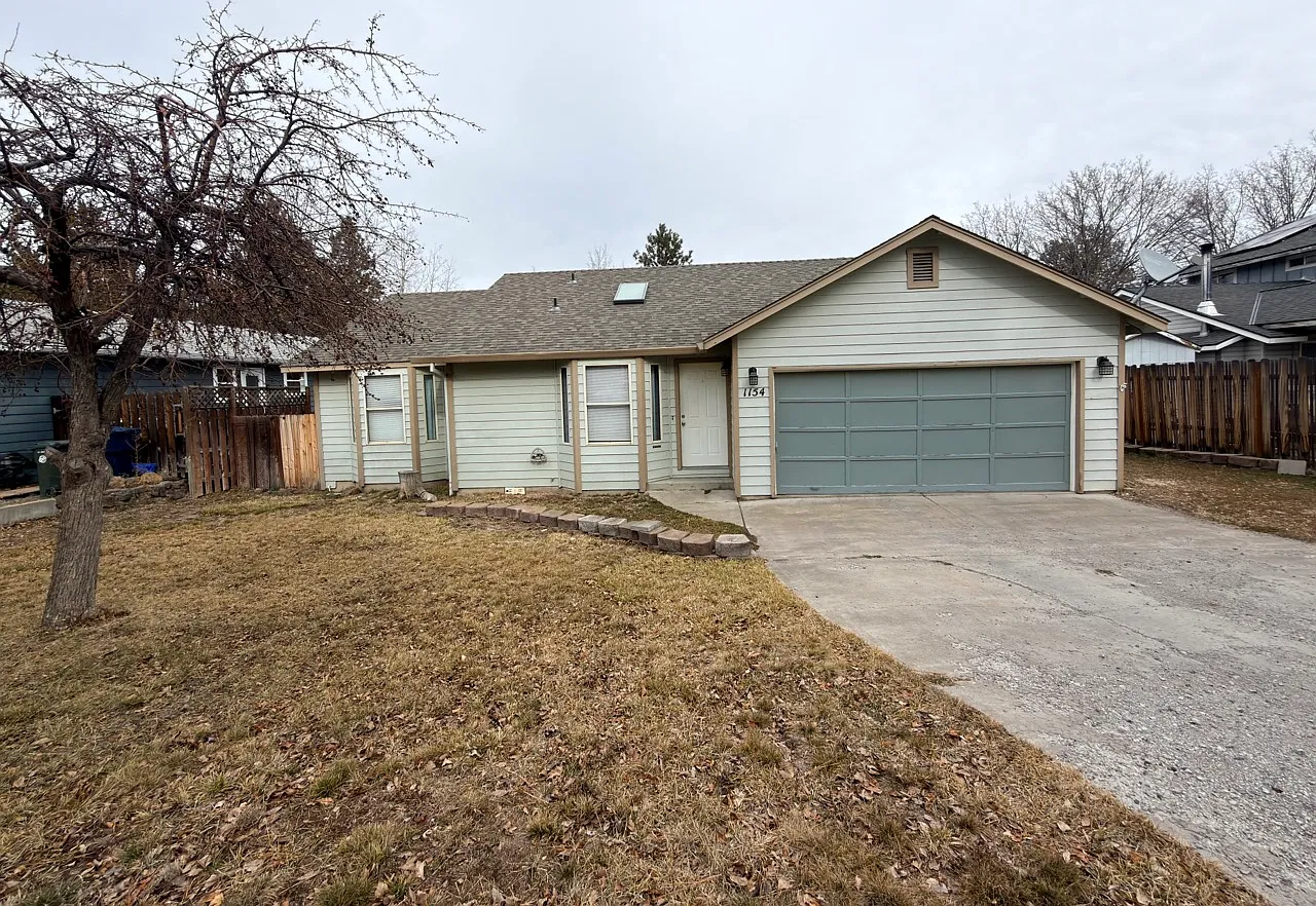 3 bed, 1148 sqft, $2,595 — Photo 1