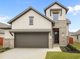 128 Heidi Hl, Castroville, TX 78009