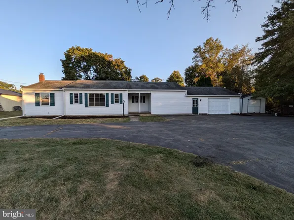 737 Paxtonville Rd, Middleburg, PA 17842