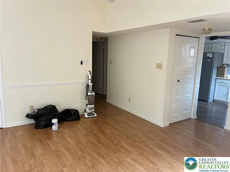 2765 Rolling Green Pl — Photo 8