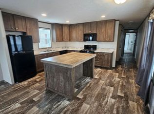 370 Dogwood Ter, Lewis Center, OH 43035