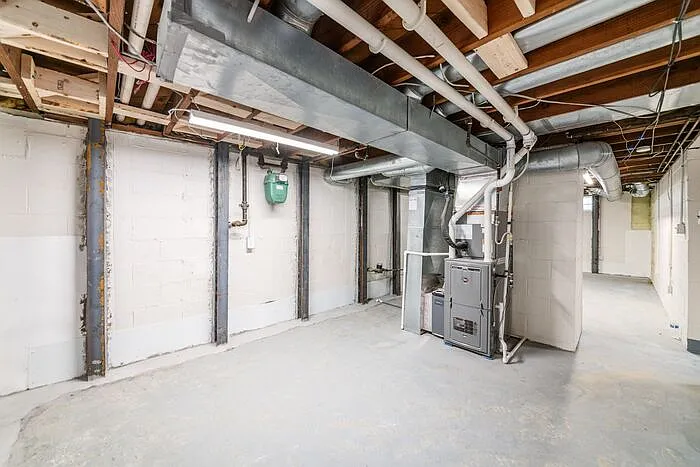 2135 Wesleyan Dr — Photo 27