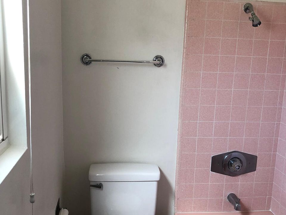 2nd image of 8351 W Manchester Ave APT 5