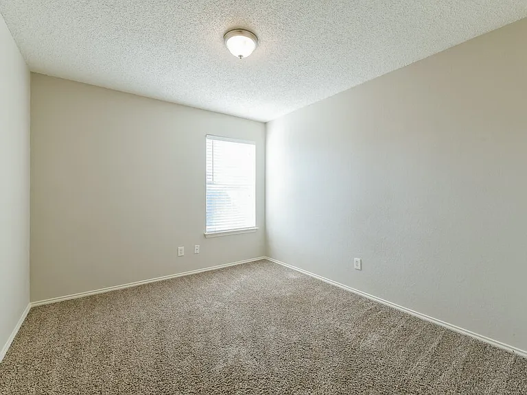 6204 Tidewater Dr — Photo 14
